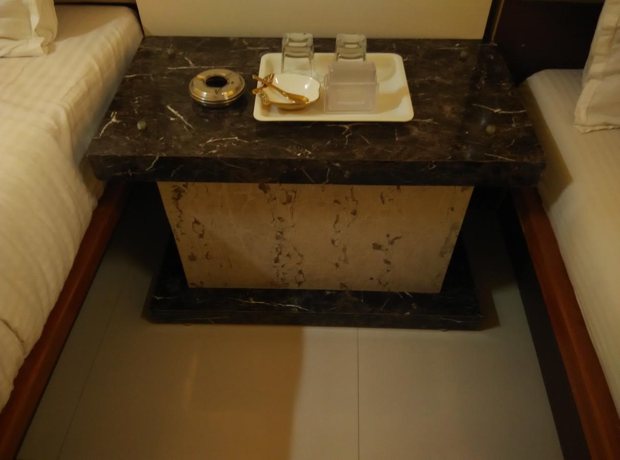 Hotel Silver Castle มุมไบ ภายนอก รูปภาพ