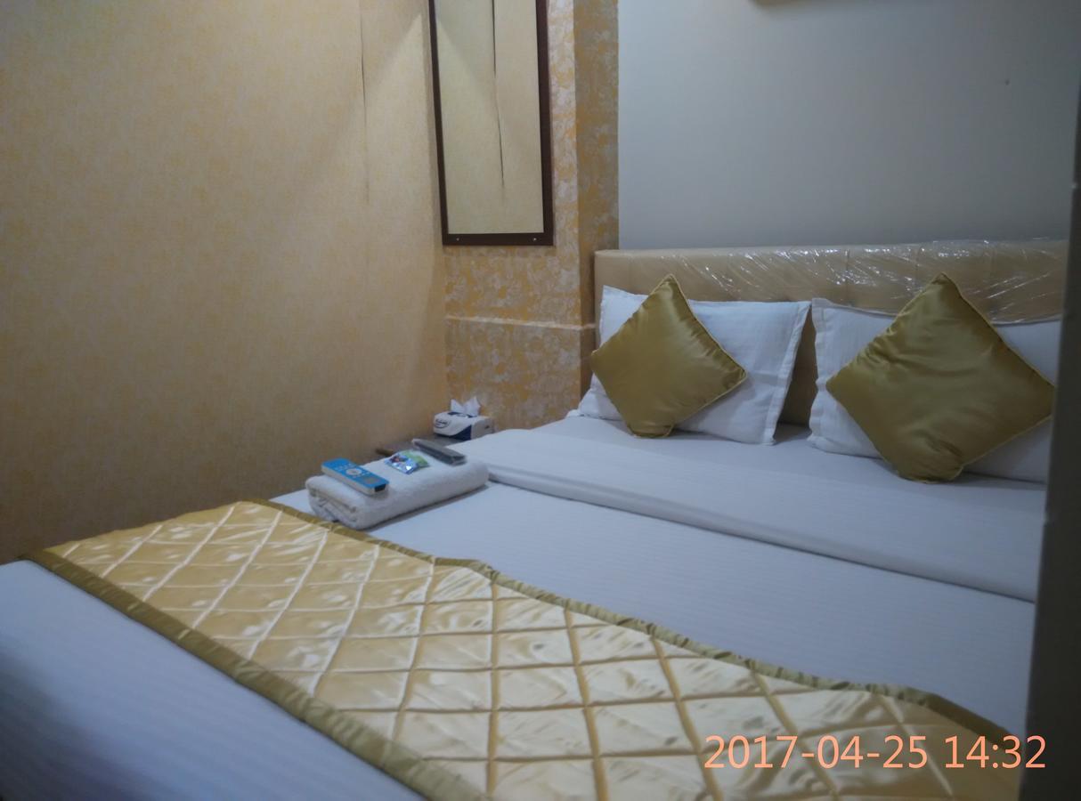 Hotel Silver Castle มุมไบ ภายนอก รูปภาพ