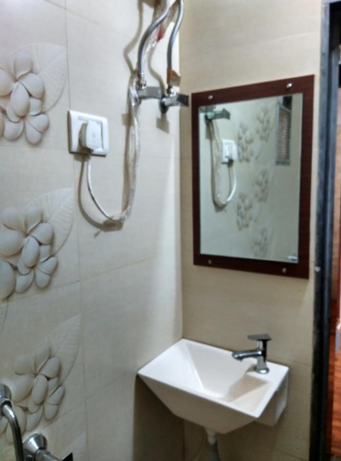 Hotel Silver Castle มุมไบ ภายนอก รูปภาพ